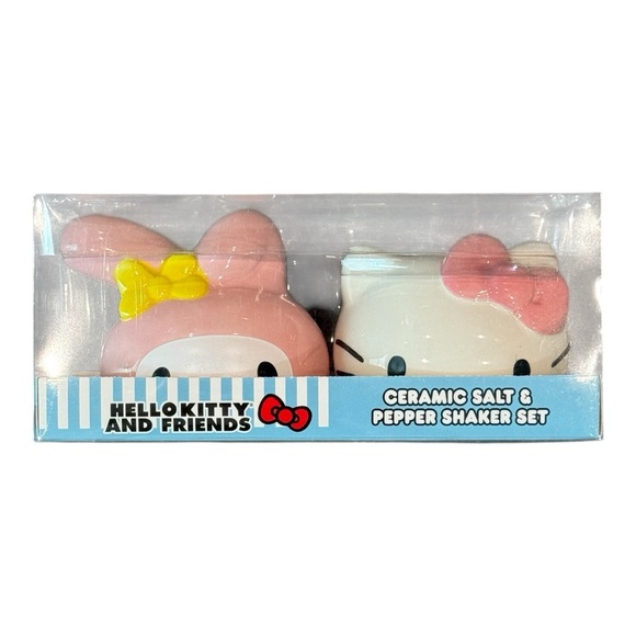 Hello Kitty Other - Hello Kitty and Friends Ceramic Salt & Pepper Shaker Set